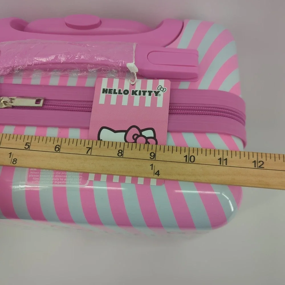 Hello Kitty this item